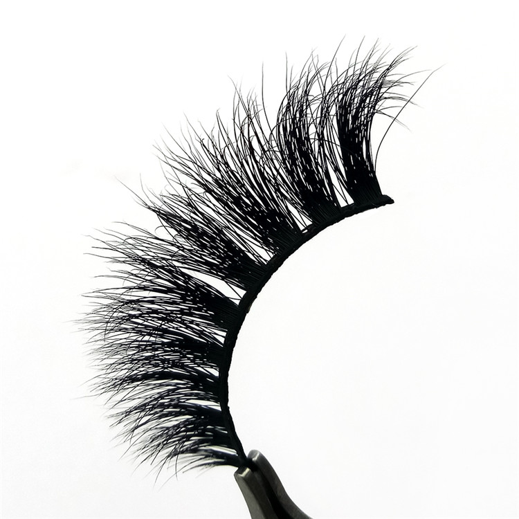 real mink lashes.jpg